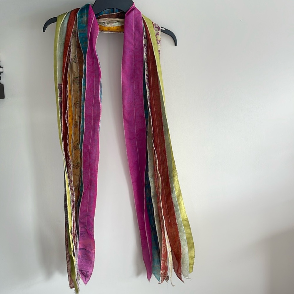 Colorful flowing hippie look scarf. - Picture 3 of 9